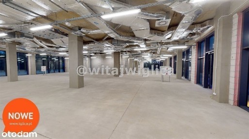 Usługi, rozrywka, handel - duży parking, rampa