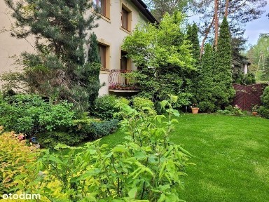 Zalesie Dolne, wyjątkowe wnętrza i piękny ogród