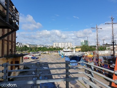 Magazyn w porcie! NA Parterze!