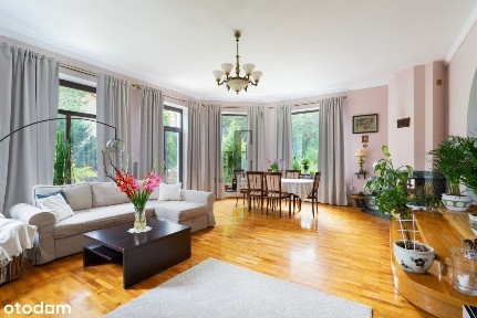 Dom wolnostojący w Starej Miłosnej tuż przy lesie