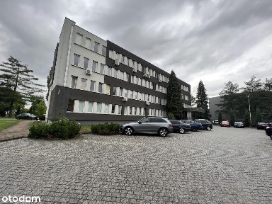 Lokal biurowy na parterze