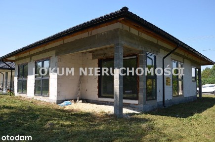 Parterówka Z Garażem W Stanie Deweloperskim