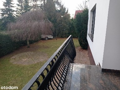 Dom w bardzo dobrej lokalizacji Grodziska Maz.
