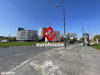 Lokal 121,7m2 Mokotów przy metrze, duże witryny.