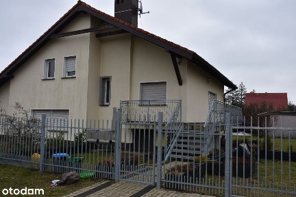 Dom dla pracowników. 9 pokoi, 4 łazienki, 3 kuchni