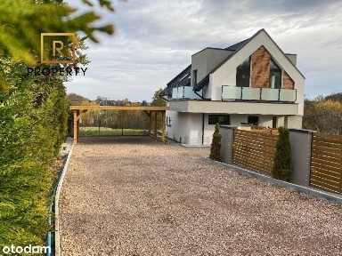 Dom wolnostojący| 4 pokoje| działka 7 ar