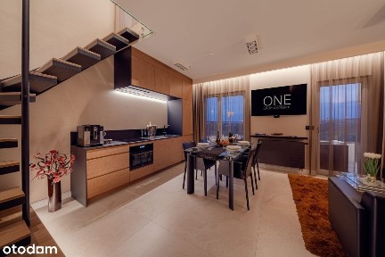 Dwupoziomowy apartament w centum miasta, duży tara