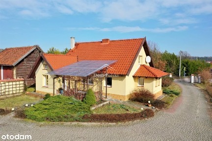 Dom na Mazurach 900 m od jeziora - duża działka