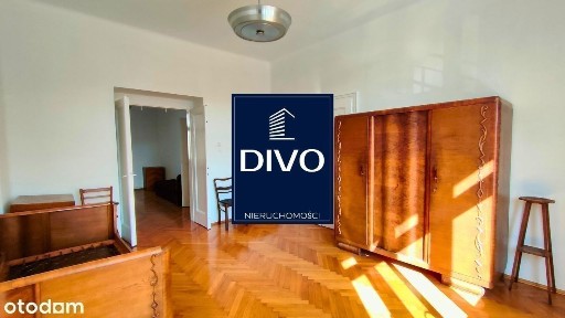 ! REZERWACJA ! Przestrzenne mieszkanie w kamienicy w centrum