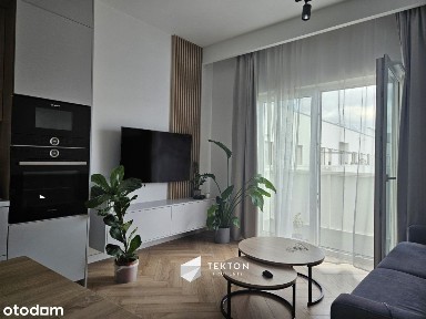 2 pokoje z balkonem, ul. Milczańska, Rataje