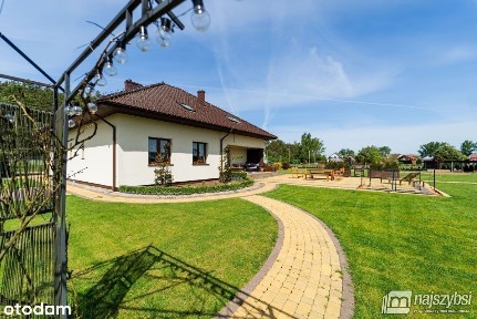 Przybiernów- dom z dużą działką