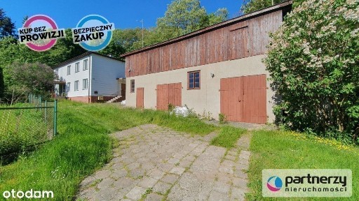 Dom w centrum Dzierzgonia. 2 lokale+ mieszkanie.