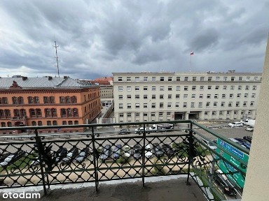 Komforowy lokal do wynajęcia w centrum