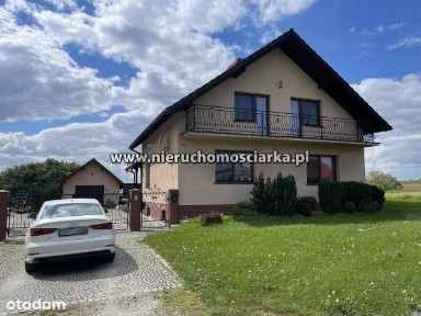 Ładny i zadbany dom w pięknej okolicy Pogrzebień