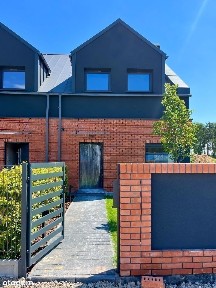 Gotowy dom z urządzonym ogrodem!