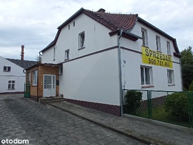 Przestronny dom z ogrodem i garażem