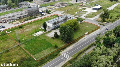 Biurowiec na terenie przemysłowym Police