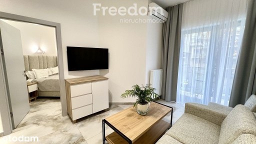 Atrakcyjny Nowy apartament przy promenadzie.