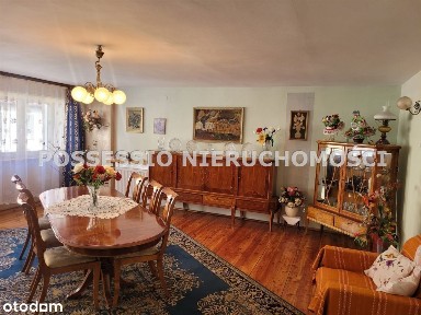 Dom Mieszkalny Z Funkcją Usługową, Centrum