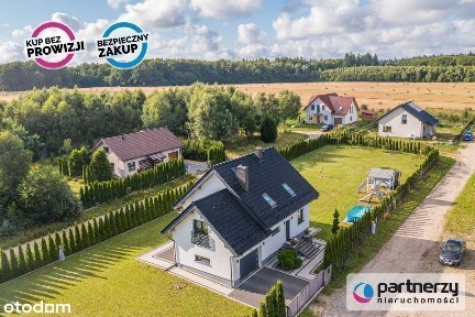 Ładny dom, duża działka, fotowoltaika pompa ciepła