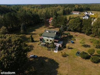 Urokliwy dom 270m2 na dużej działce 80 ar