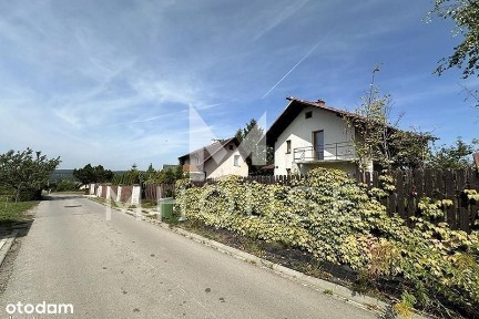 Dom wolnostojący w malowniczej okolicy!