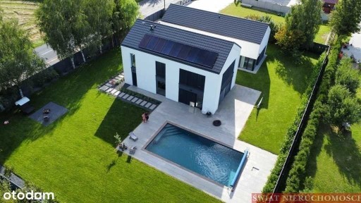 Nowoczesna Rezydencja W Urazie