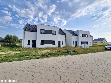 Gotowy dom dwulokalowy, świetna jakość wykonania.