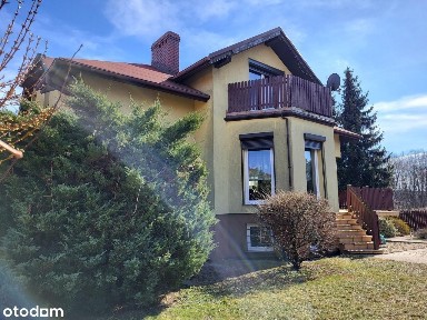 Dom wolnostojący na dużej działce bud.