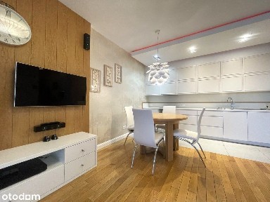 4 pokoje, 2 miejsca parkingowe