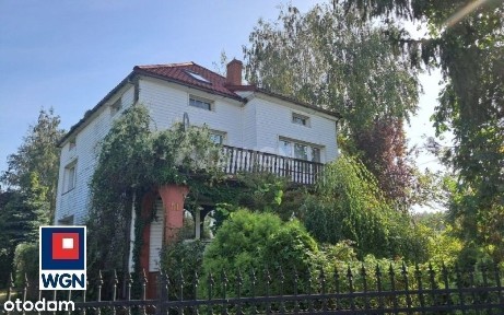 Niższa Cena Dom I Trzy Budynki