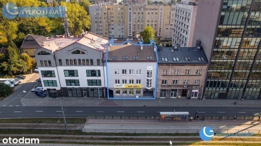 Trzypiętrowy budynek usługowy przy ul. Mogilskiej.