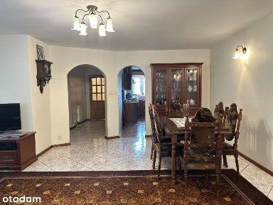 Dom z lokalem usługowym (hala garażowa)