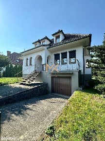 Wolnostojący/ 3 Kondygnacje/ 316 M2