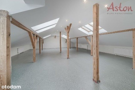 Lokal Tychy - przy skrzyżowaniu ulic