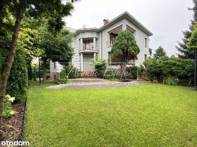 Reprezentacyjna Willa w Konstancinie