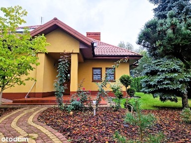 Przestronny Dom ok.215m2.B.Ładna Okolica