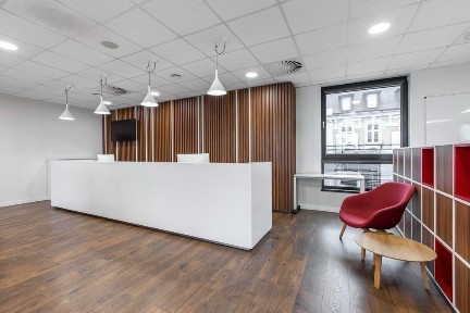 Profesjonalnej coworkingowej Regus North Gate