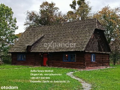 Zabytkowy Dworek po Renowacji - Perła Architektury