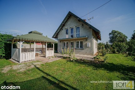 Dom na granicy Radłowa oraz Woli Radłowskiej