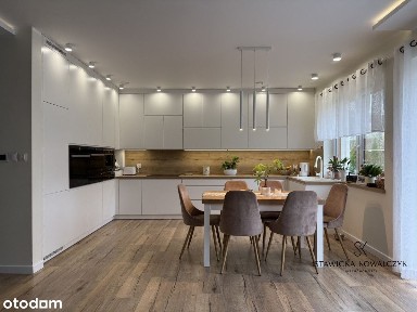 Piękny Dom Pod Lasem