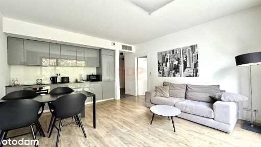 Elegancki apartament z widokiem na zieleń