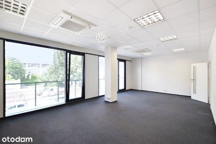 Biuro przy Politechnice, 9 pomieszczeń, parking