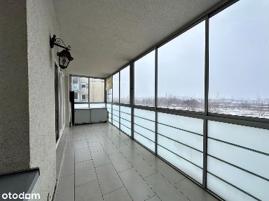 REZERWACJA. 3 pokoje,zamknięte osiedle,blisko metra Kondratowicza