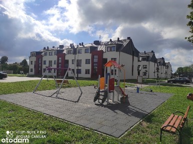 I piętro, Garaż Gratis