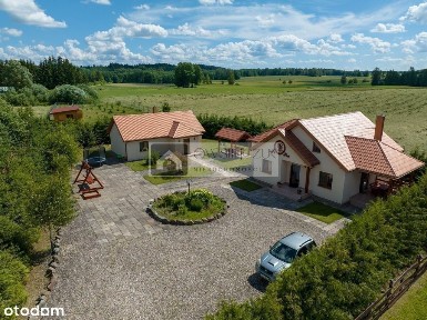 Posiadłość Mazury, 2 domy, własna plaża z pomostem