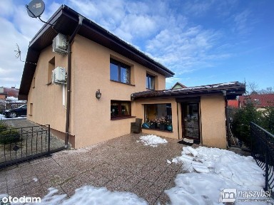 Stara Dobrzyca-Dom z widokiem na jezioro