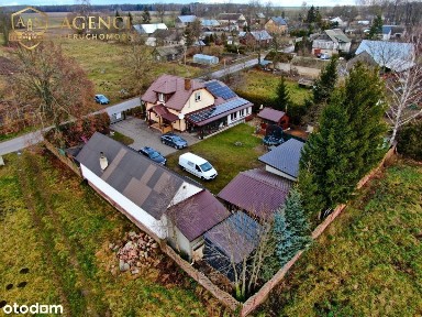 ** Truski ** Dom ** Garaże ** Działka **