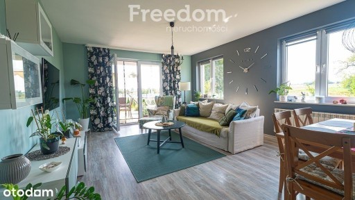 Sprzedam lub zamienię na mieszkanie w bloku.