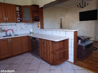 Dom 7 pokojów, 200 m2, ogród i garaże, Kamieńsk